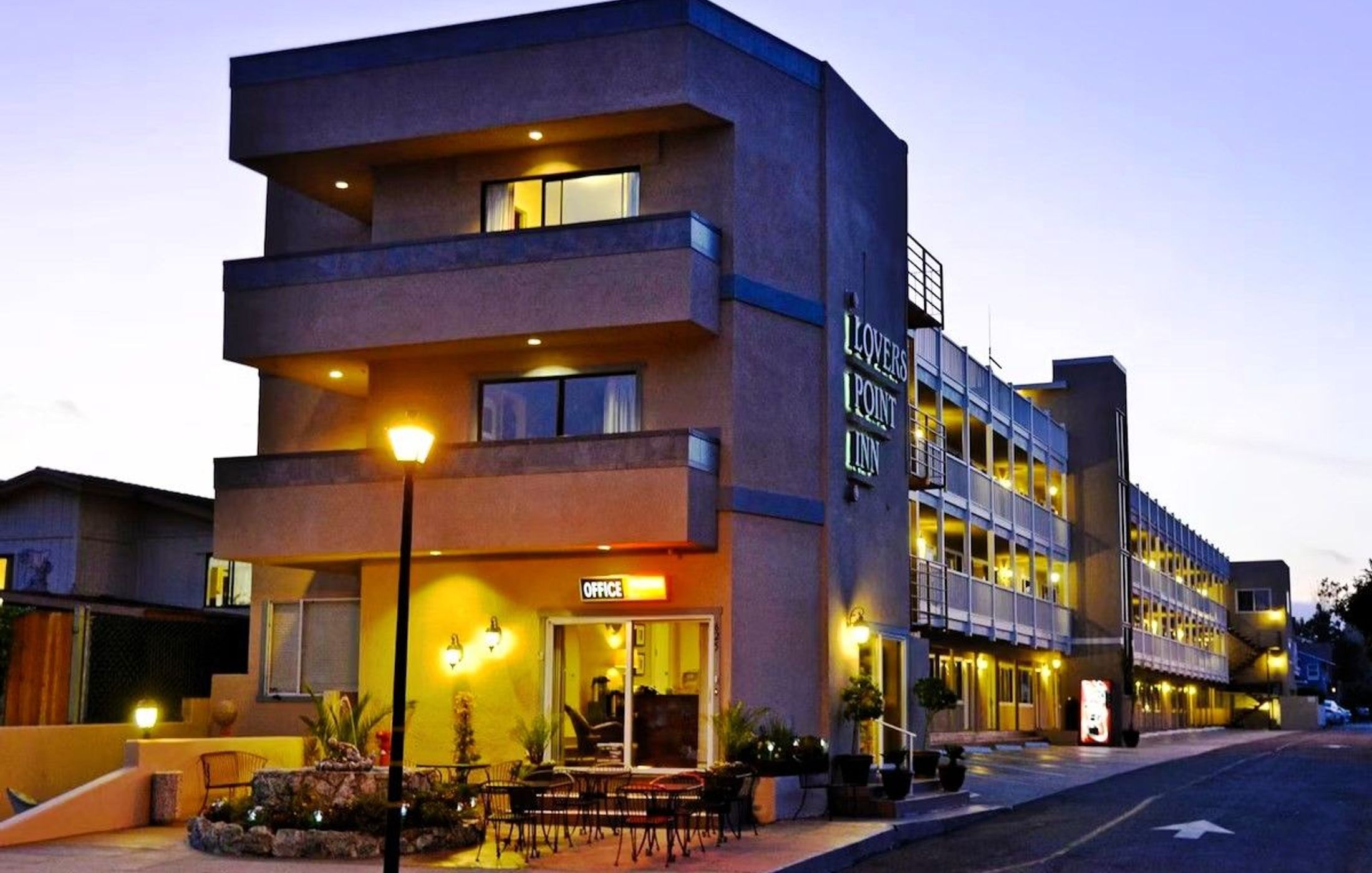 Lovers Point Inn