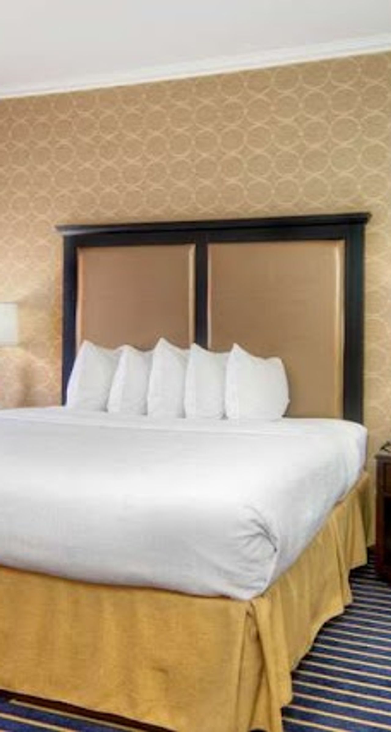 Photo of Best Western Plus Palm Court Hotel