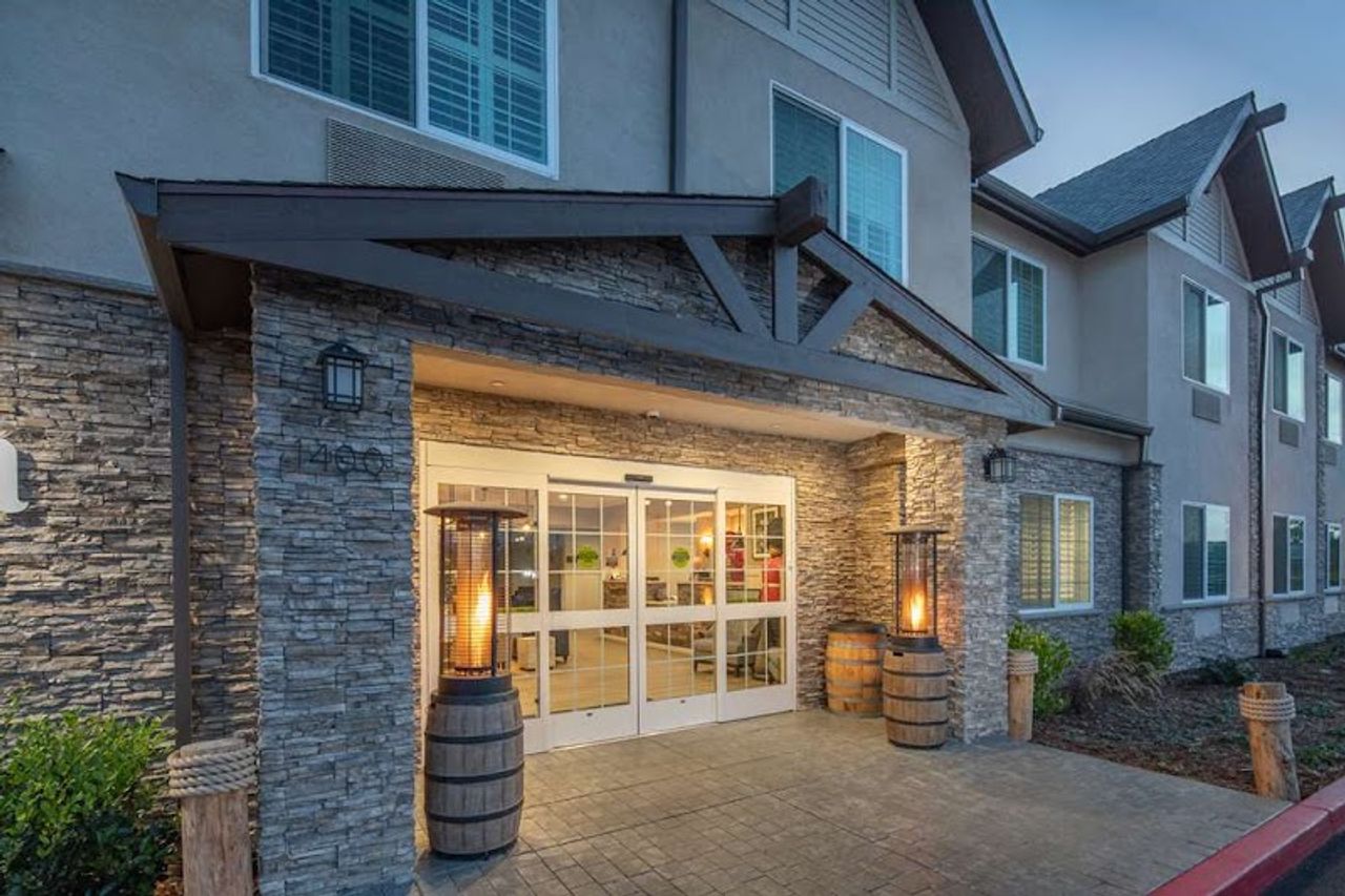 Photo of Aristocrat Hotel, BW Signature Collection