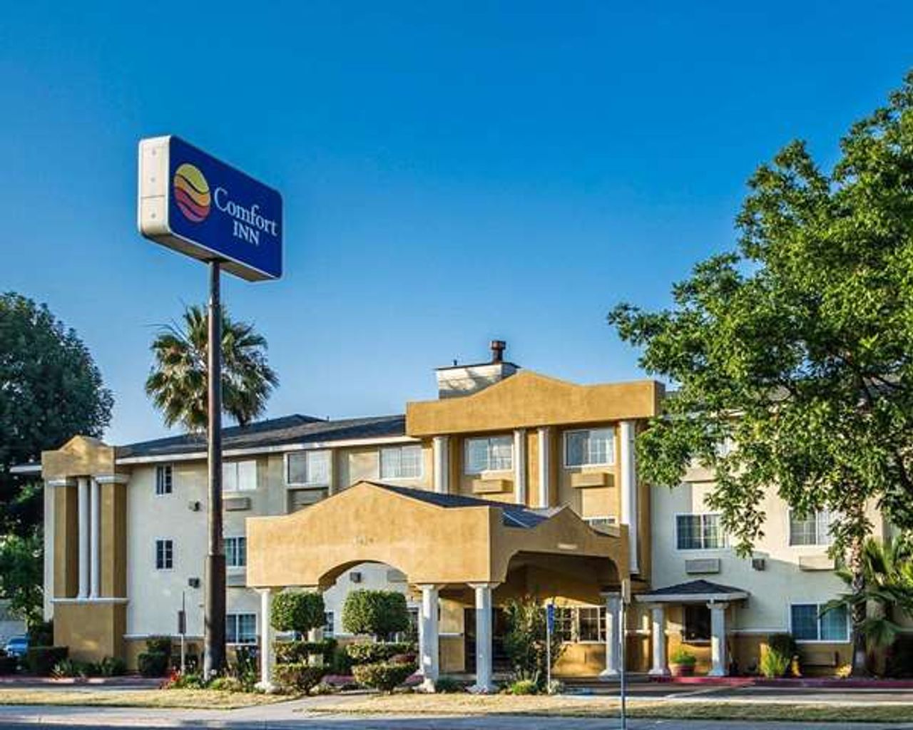 Photo of Comfort Inn Modesto