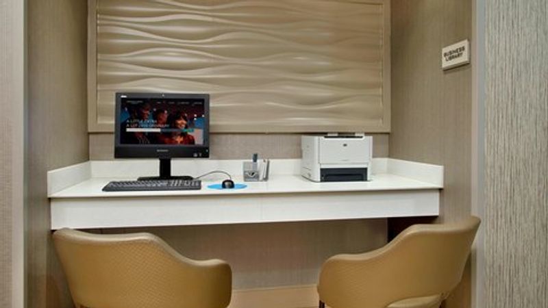 Photo of SpringHill Suites Madera