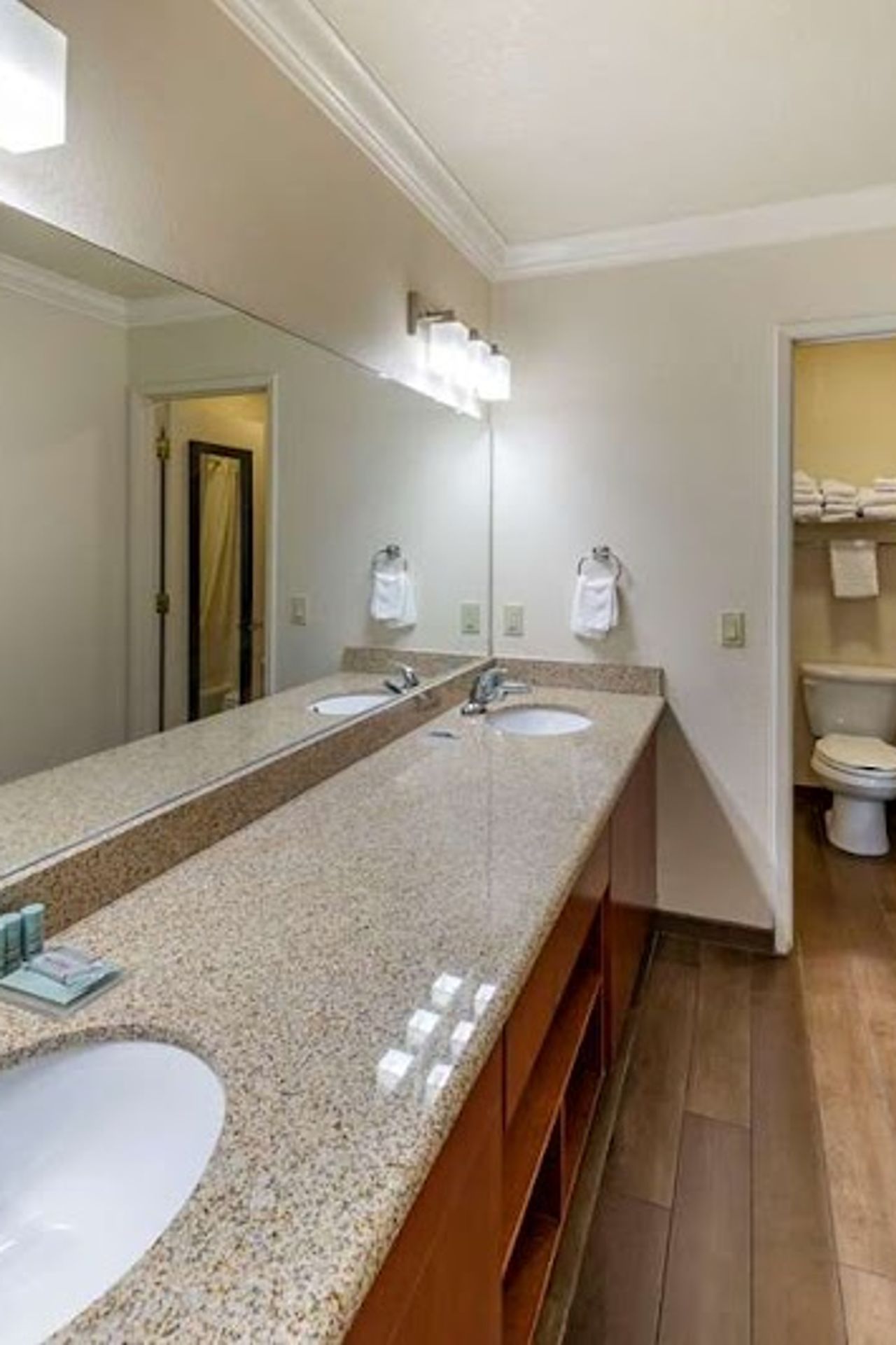 Photo of Best Western Town & Country Lodge
