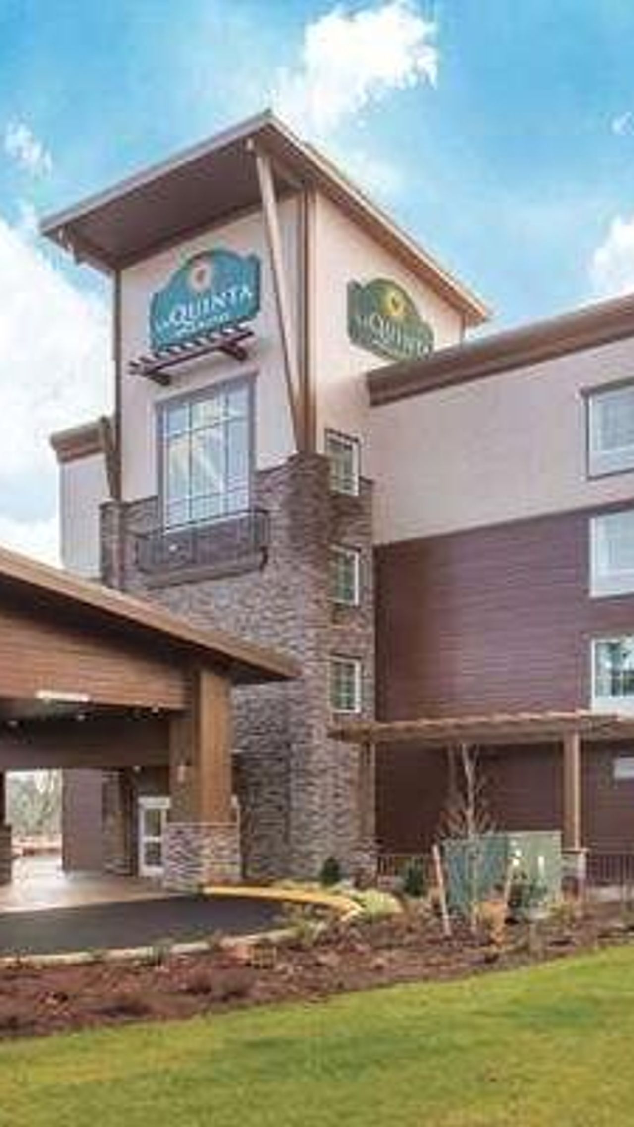 Photo of La Quinta Inn & Suites by Wyndham Tumwater - Olympia