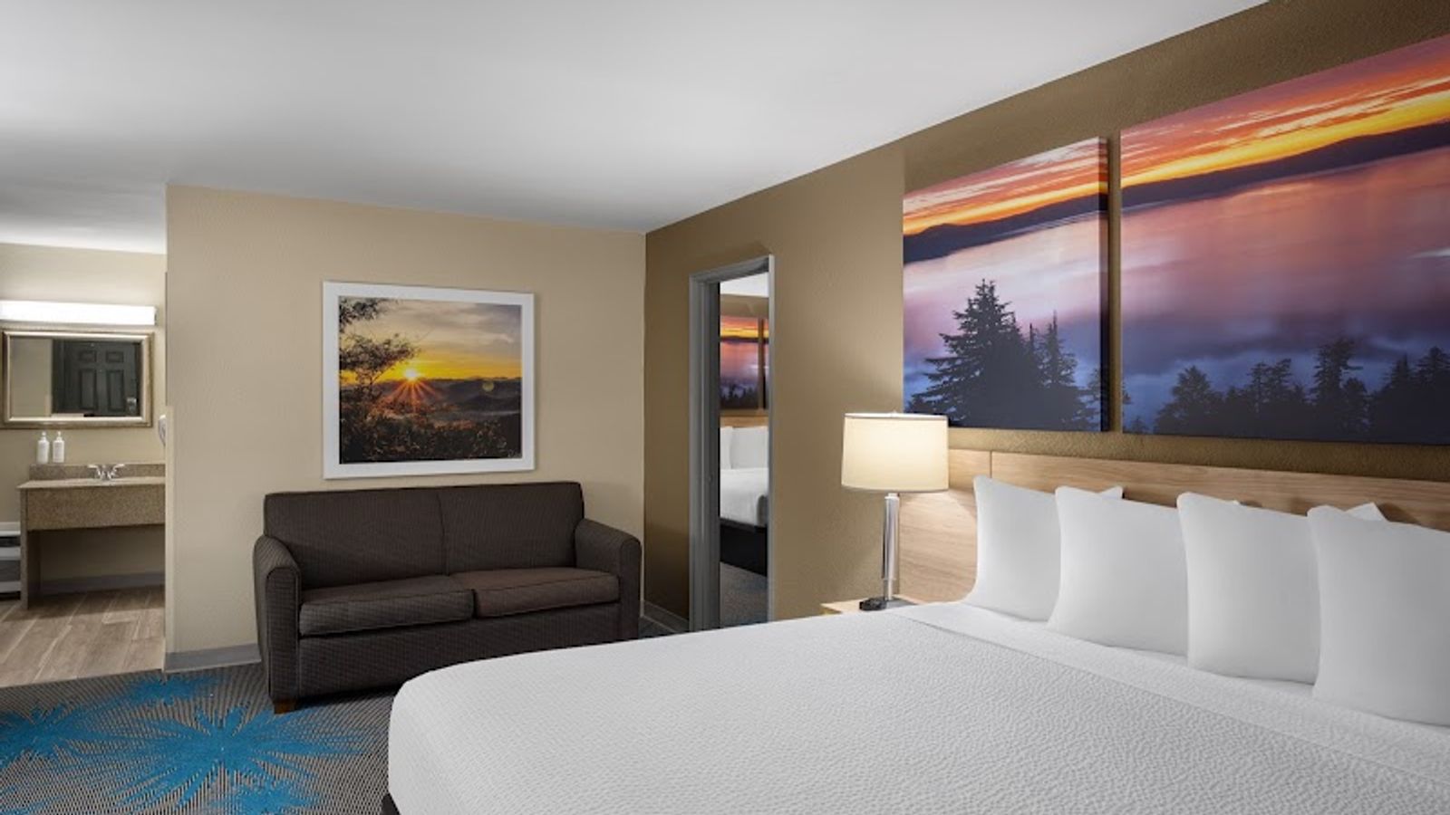 Photo of Days Inn by Wyndham Klamath Falls