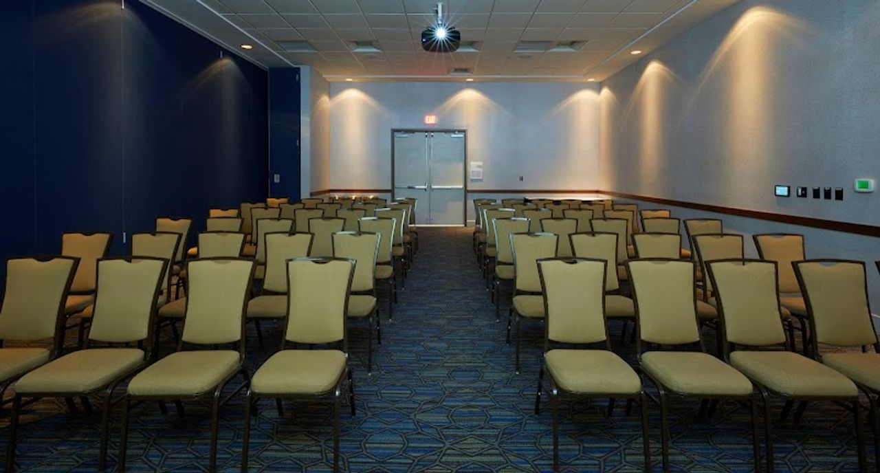 Photo of Holiday Inn Express Eugene - Springfield, an IHG Hotel - Meeting Facility