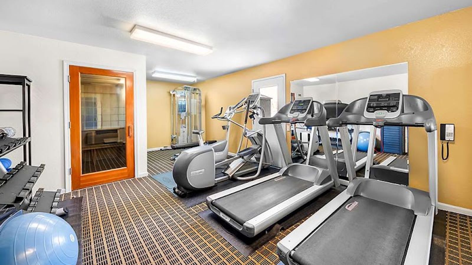 Photo of SureStay Plus by Best Western San Jose Central City