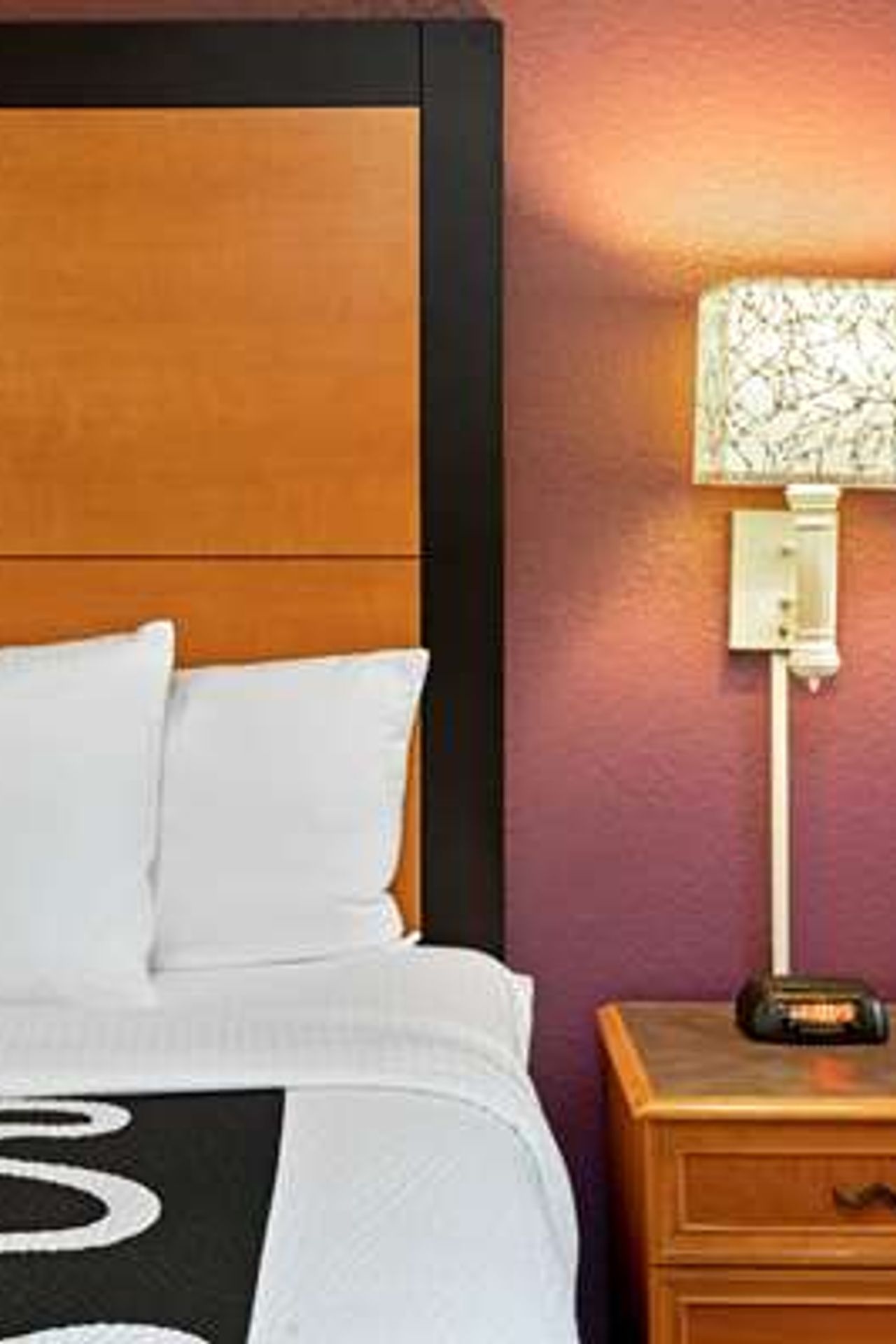 Photo of La Quinta Inn & Suites by Wyndham Tacoma - Seattle