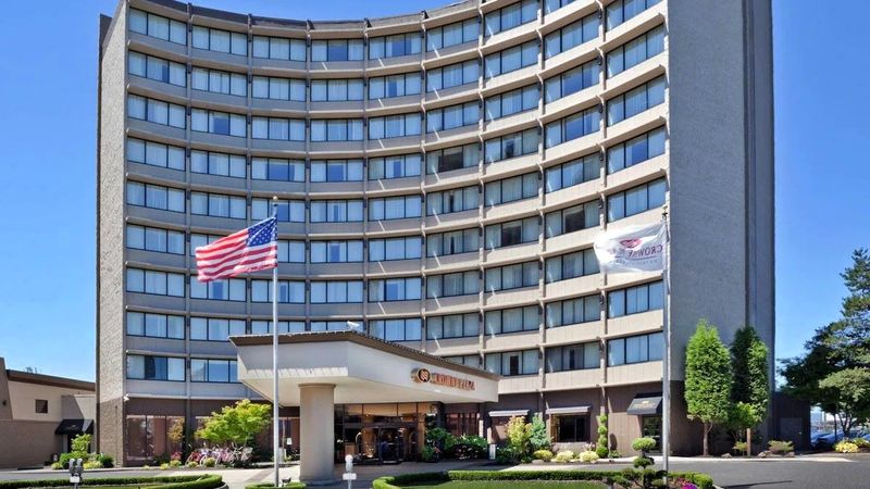 Crowne Plaza Portland-Downtown Conv Ctr- Exterior