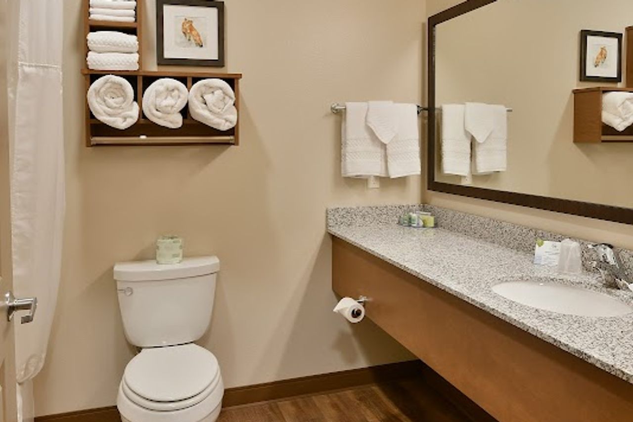 Photo of GrandStay Hotel & Suites Sisters