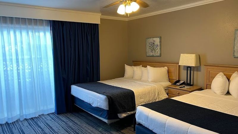 Photo of Lamp Liter Inn