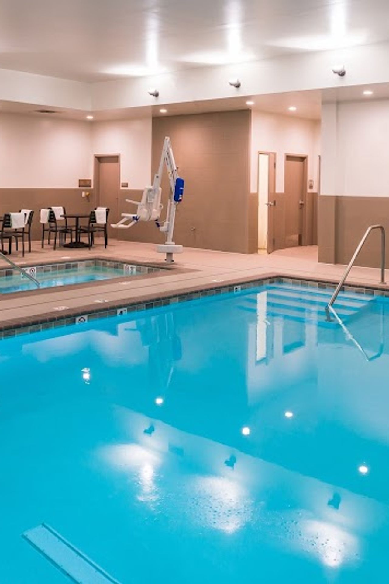Photo of Even Hotel Eugene, an IHG Hotel - Indoor pool, Hot tub