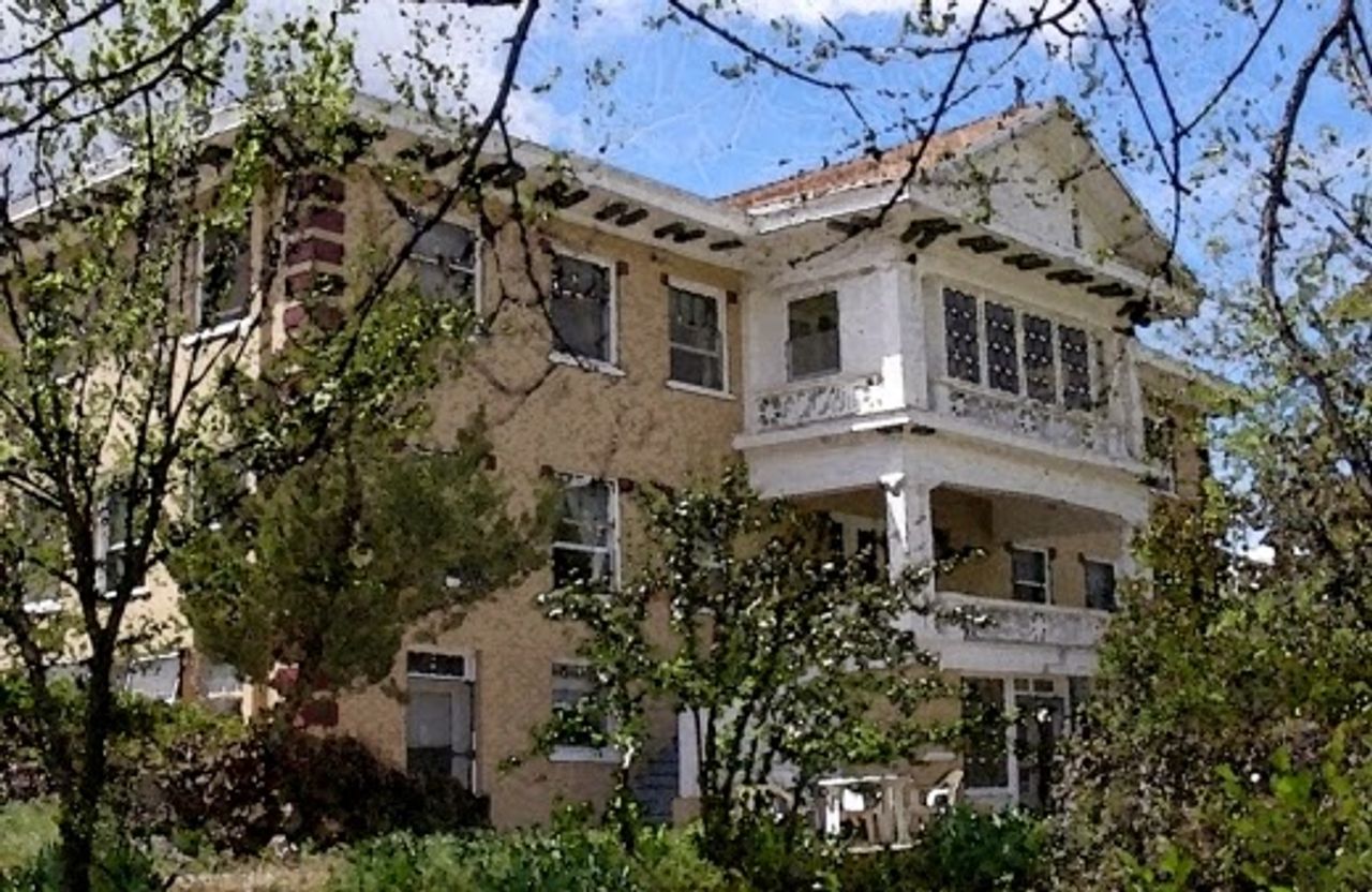 Photo of Riverside Hot Springs Inn & Spa