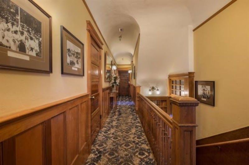 Photo of Pacific Grove Inn - Interior