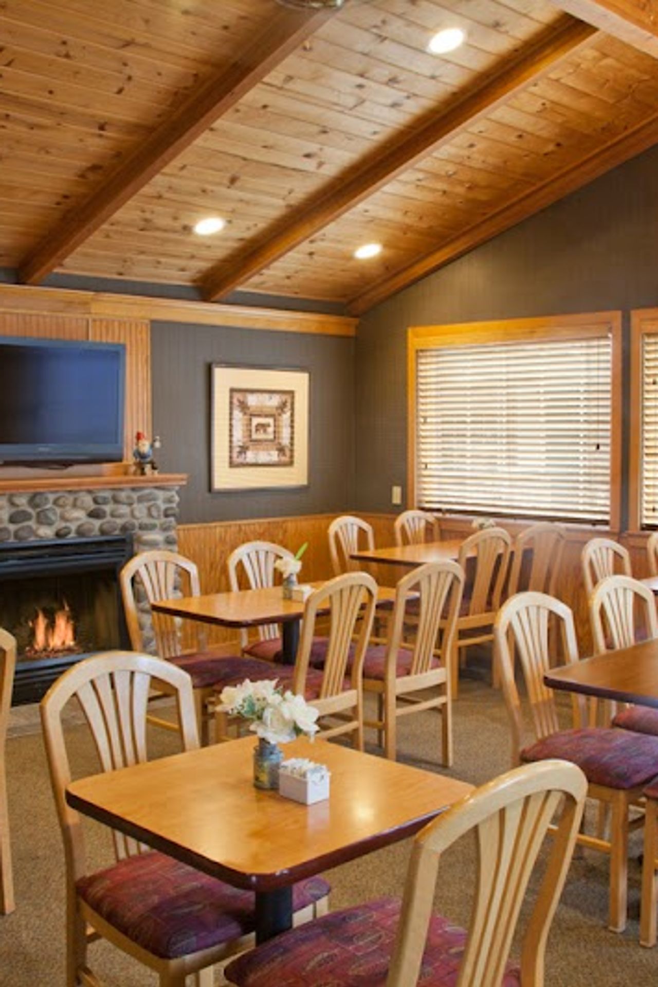 Photo of Poulsbo Inn & Suites