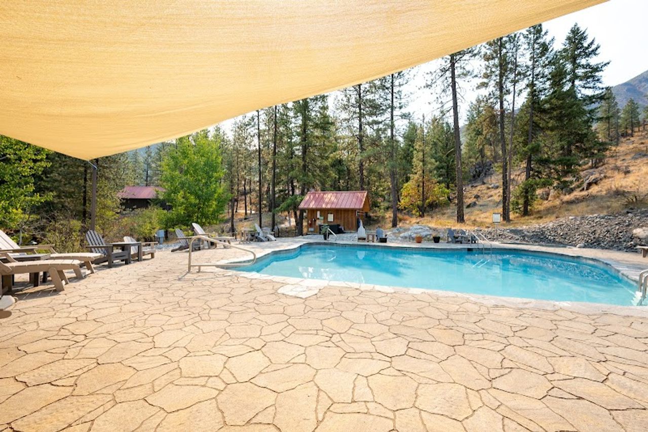 Photo of Sleeping Lady Mountain Resort & Spa - Seasonal outdoor pool, Hot tub