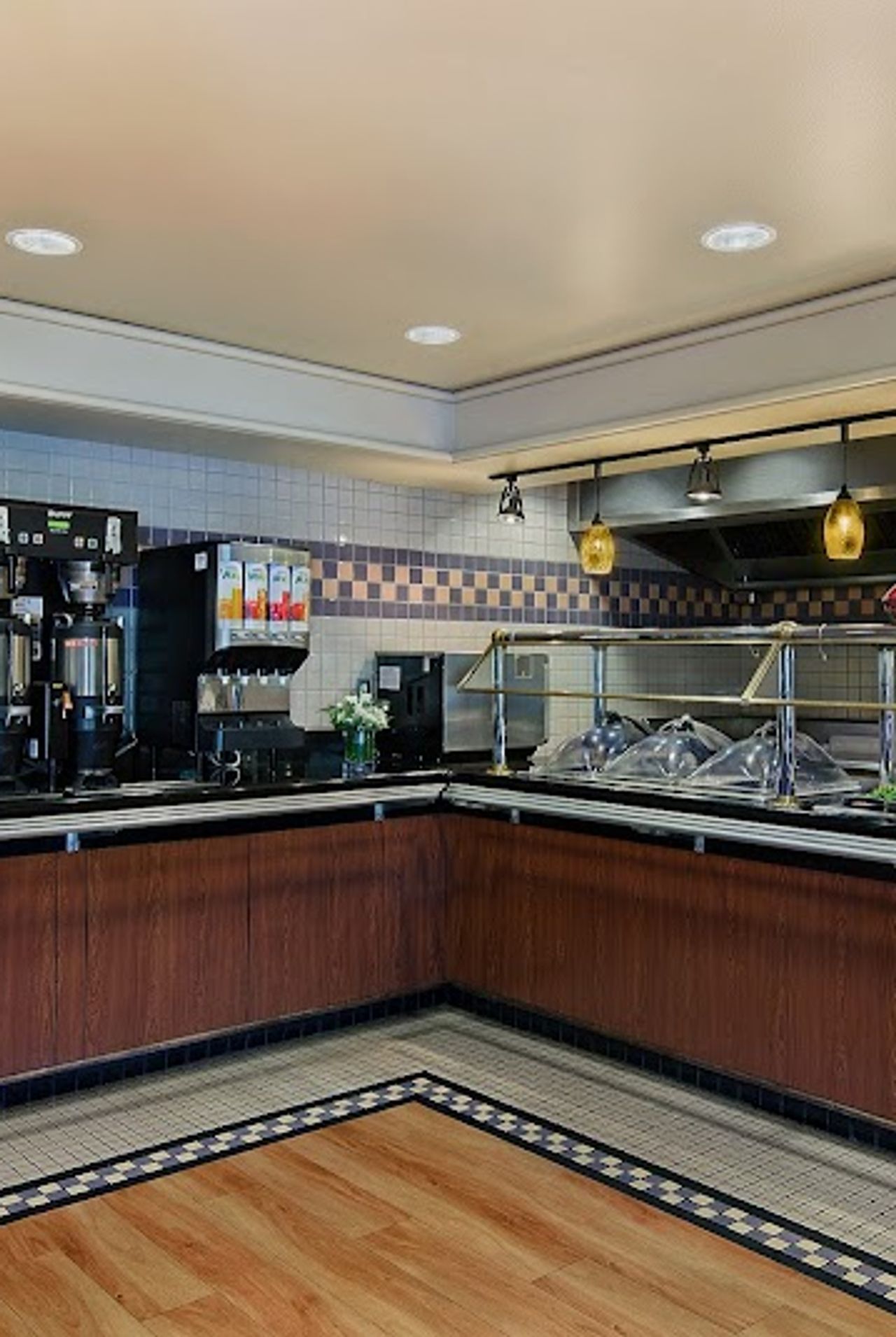 Photo of Oxford Suites Yakima