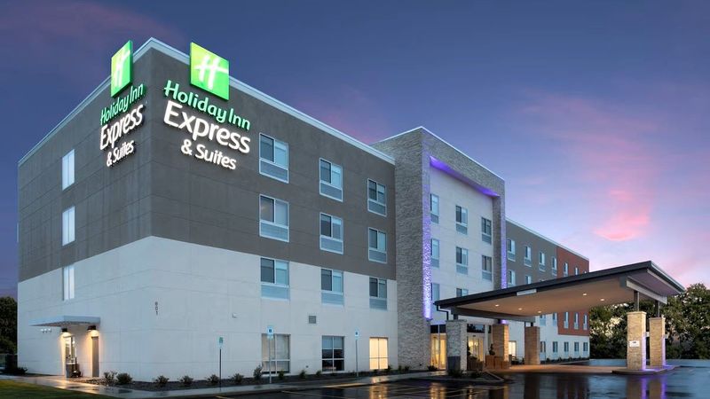 Holiday Inn Express & Suites Burley, an IHG Hotel