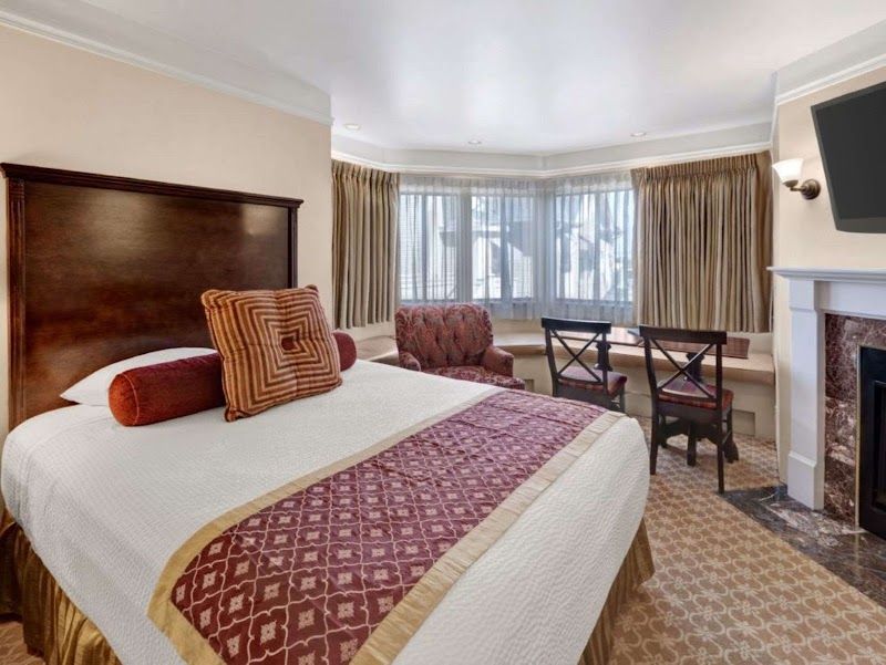 Photo of Victorian Inn - Standard Accommodations