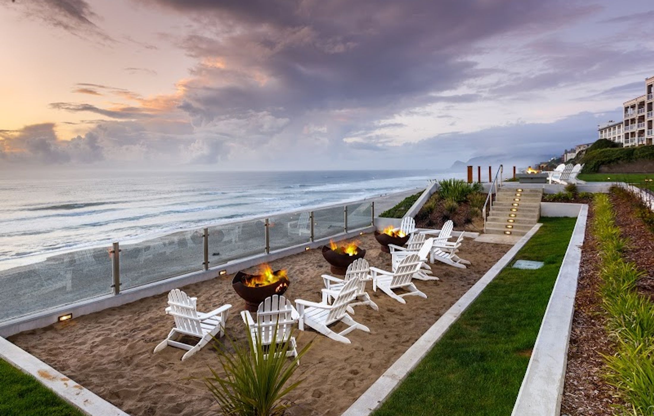 The Coho Oceanfront Lodge
