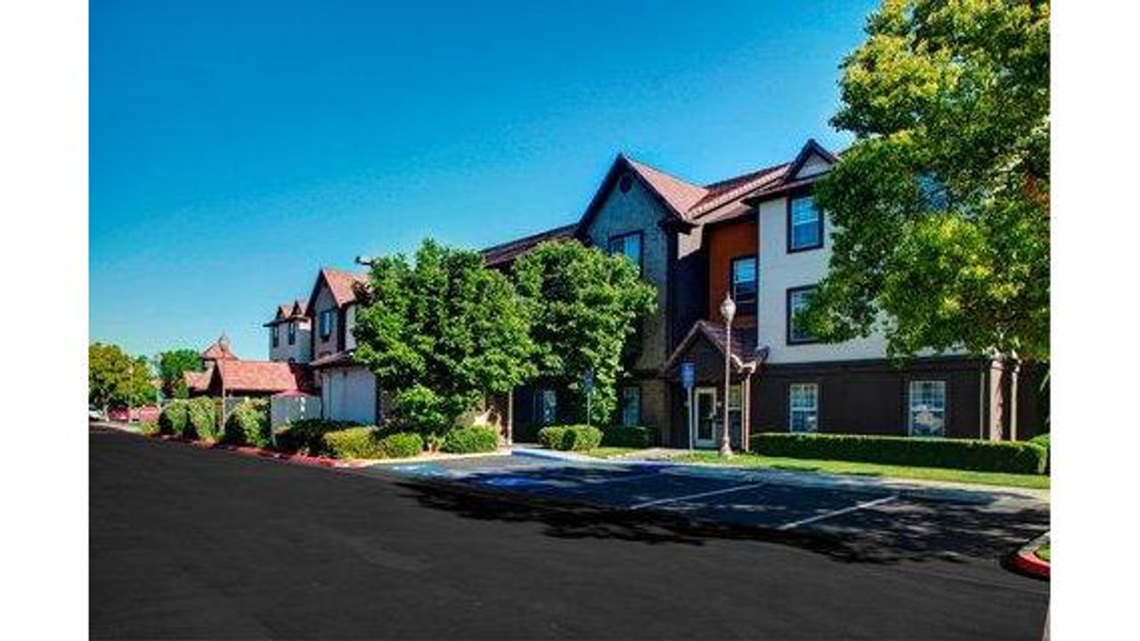 Photo of TownePlace Suites Fresno