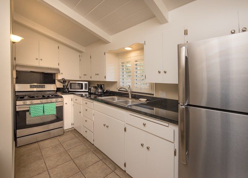Photo of Sunset Inn - Premium King with Full Kitchen