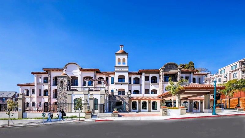 La Quinta Inn & Suites by Wyndham Santa Cruz