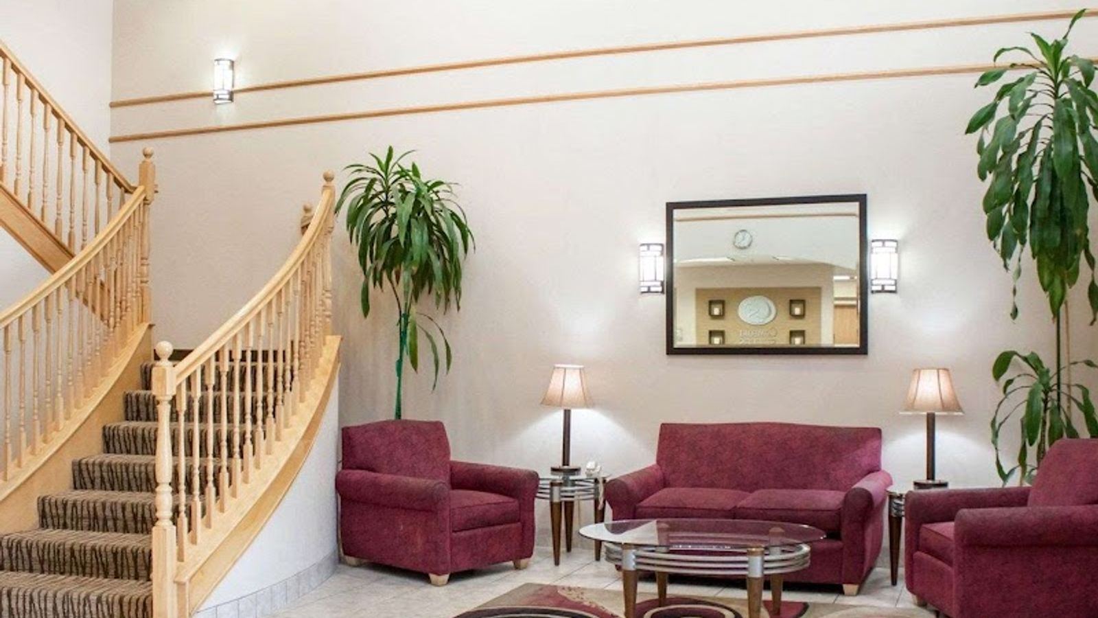 Photo of Comfort Suites Airport