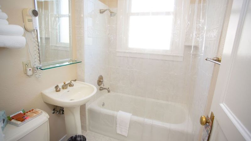 Photo of The Cardinal Hotel