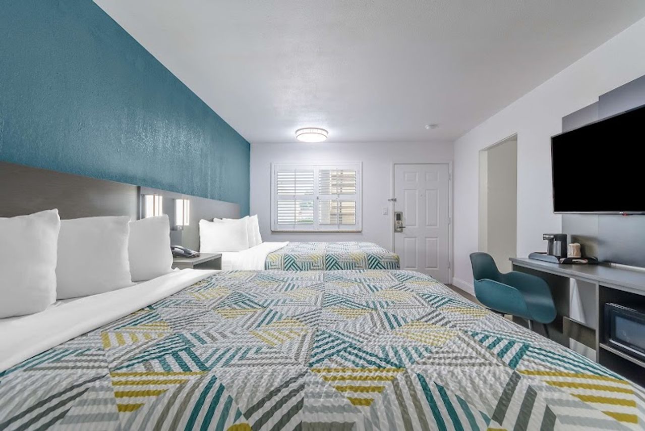 Photo of Studio 6 Suites Madera, CA - Yosemite