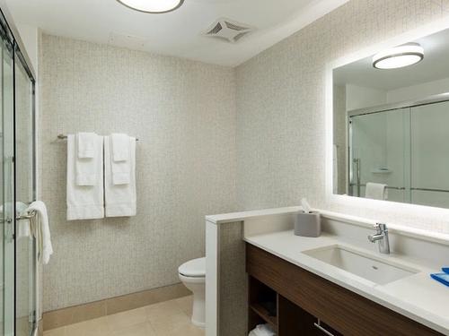 Photo of Holiday Inn Express Visalia - Sequoia Gateway Area by IHG