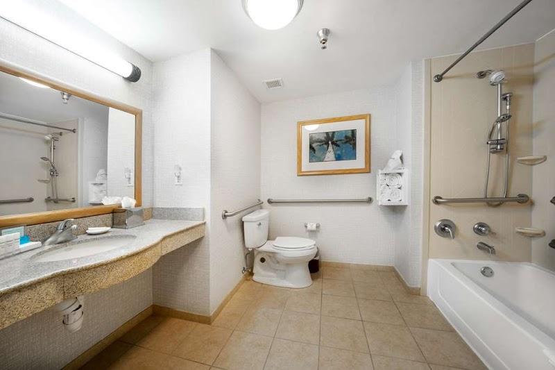 Photo of Hampton Inn & Suites Madera