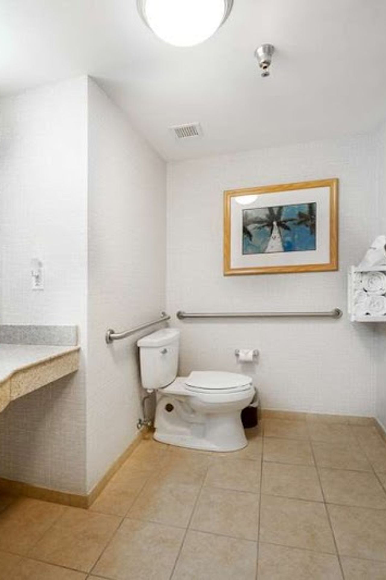 Photo of Hampton Inn & Suites Madera