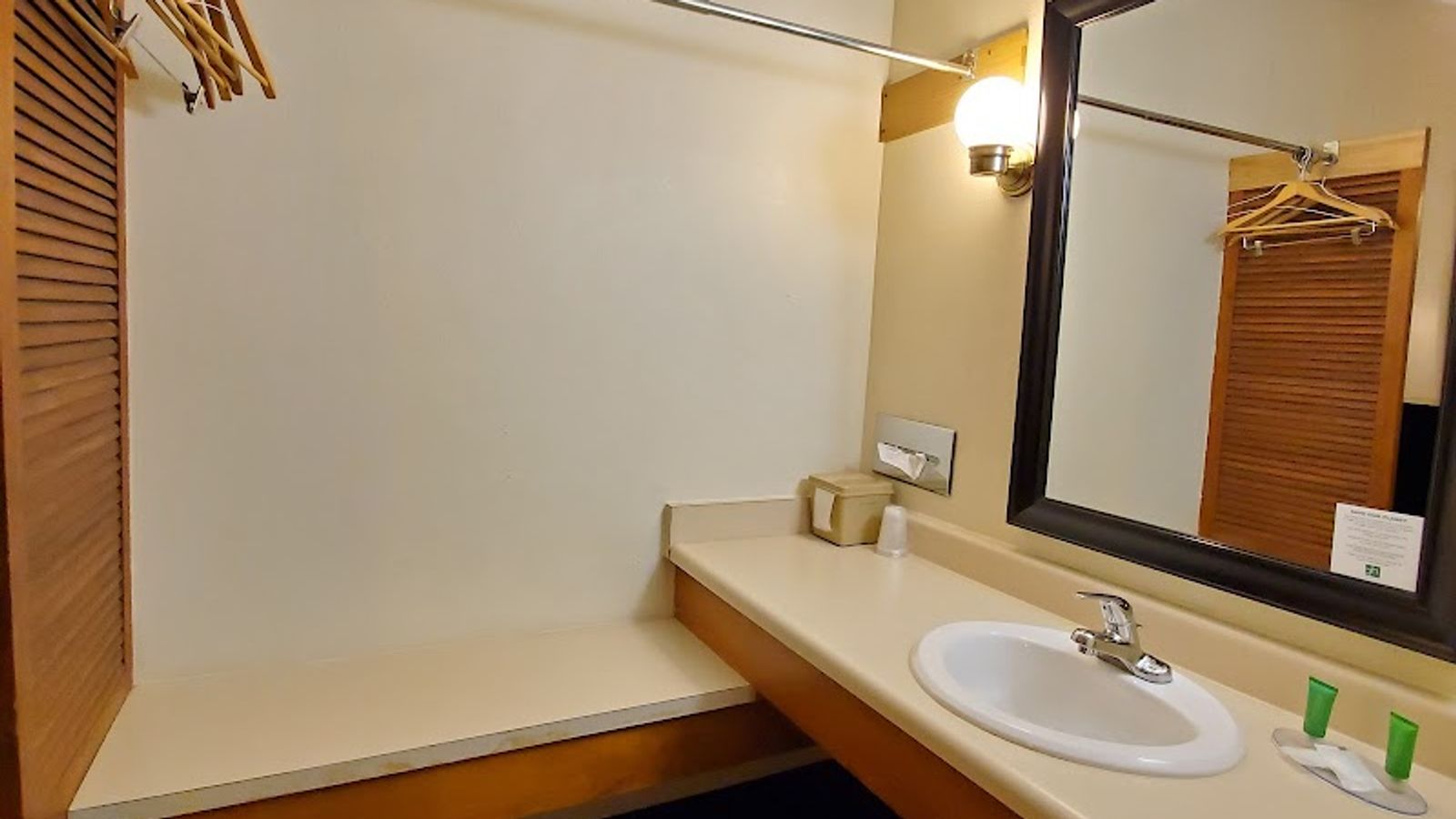 Photo of Olympic Inn & Suites