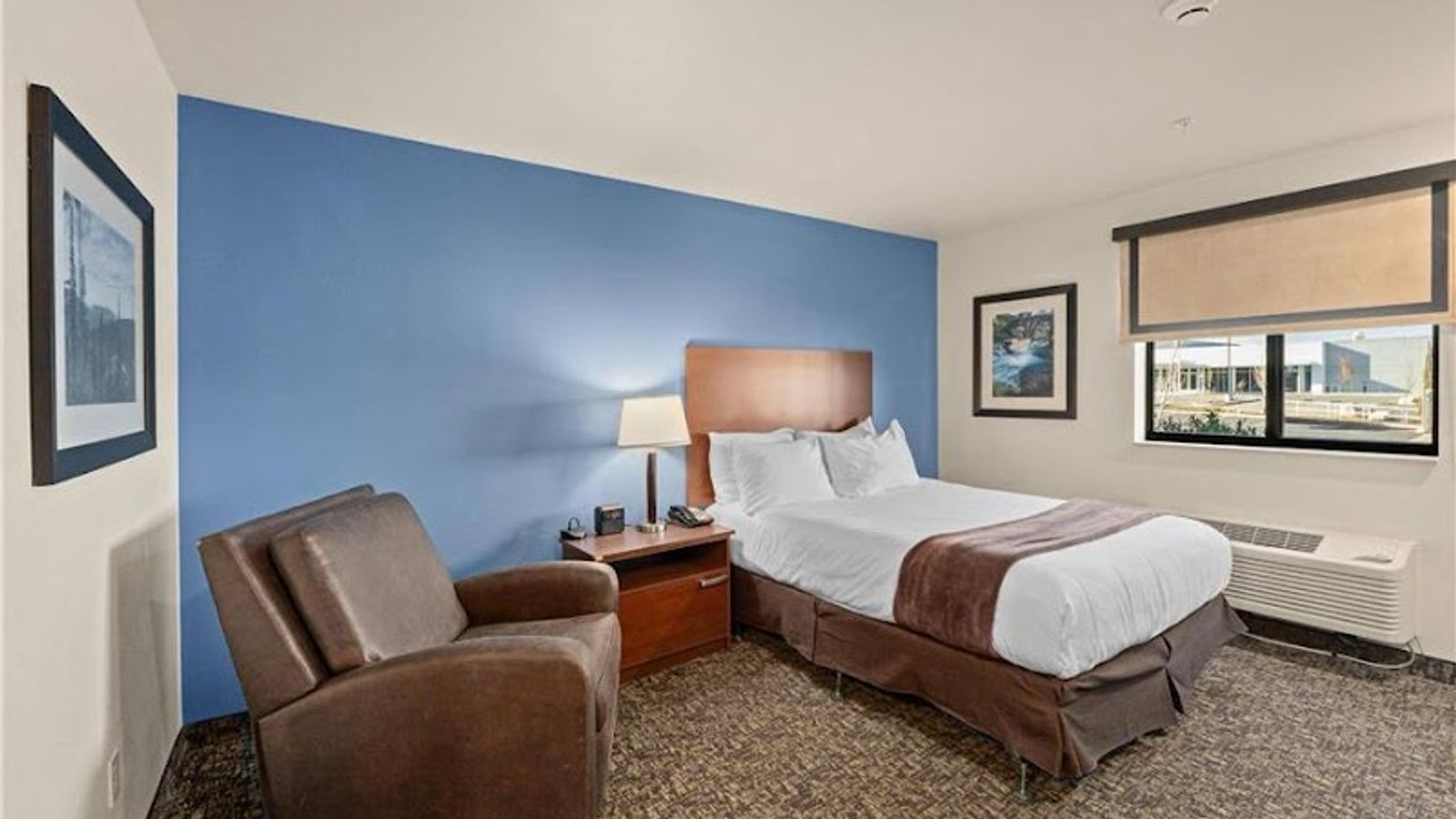 Photo of MainStay Suites Spokane Valley - Room