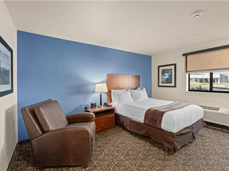 Photo of MainStay Suites Spokane Valley - Room