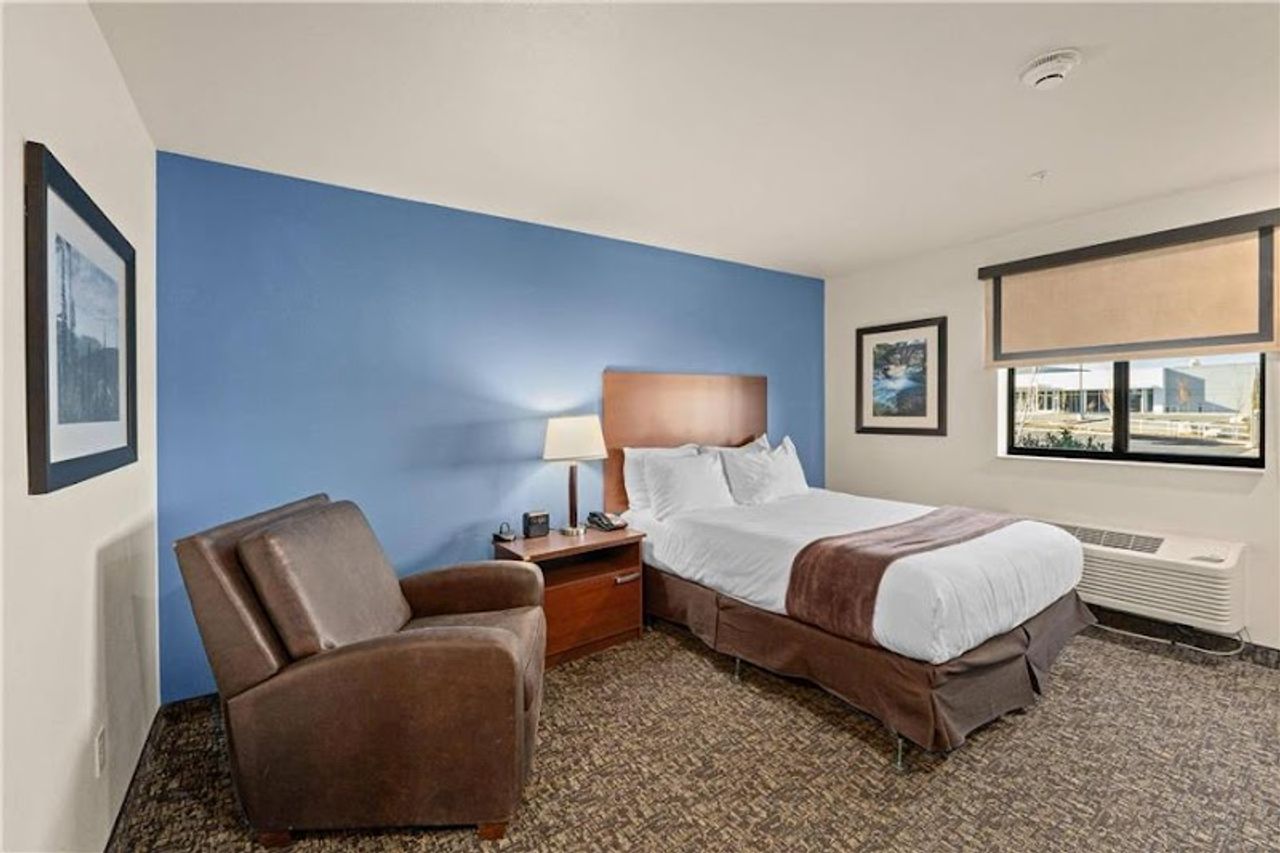 Photo of MainStay Suites Spokane Valley - Room