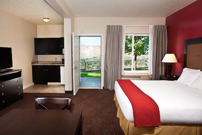 Photo of Holiday Inn Express Lewiston, an IHG Hotel - Room