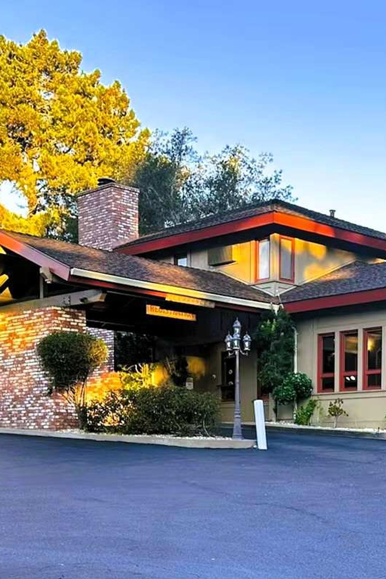 Comfort Inn Monterey Peninsula Airport - Exterior