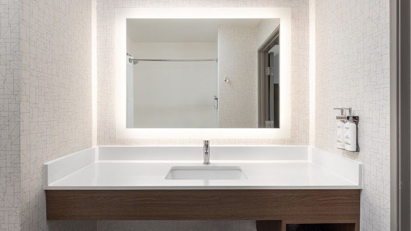 Photo of Holiday Inn Express & Suites Sacramento NE Cal Expo, an IHG Hotel