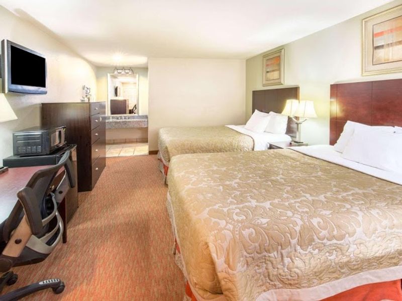 Photo of Global Inn
