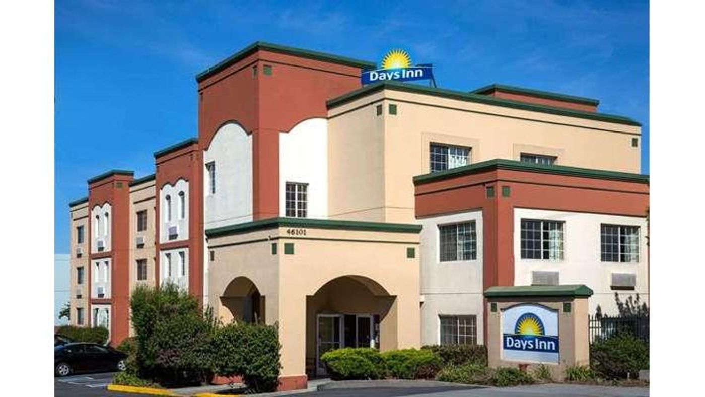 Photo of Days Inn by Wyndham Fremont