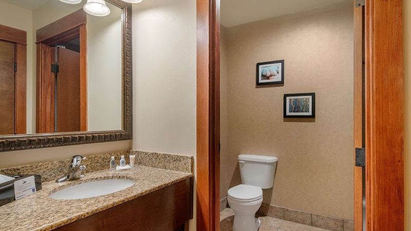 Photo of Comfort Inn & Suites