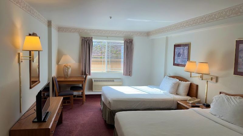 Photo of Peppermill Inn