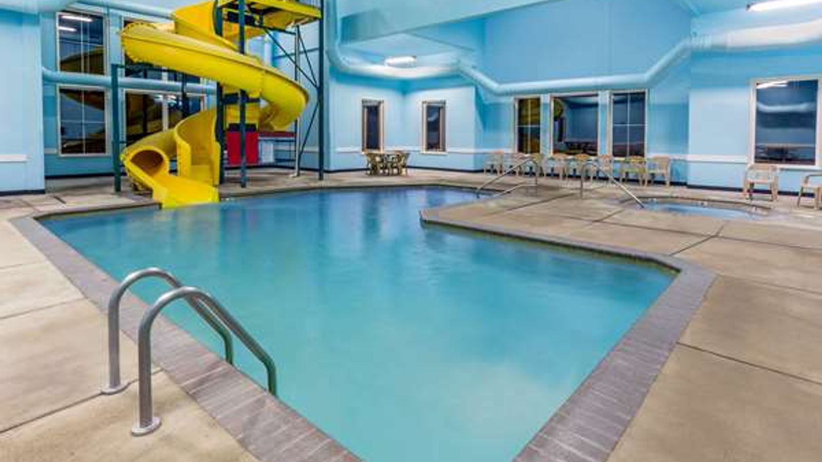 Photo of Super 8 by Wyndham Central Pt Medford