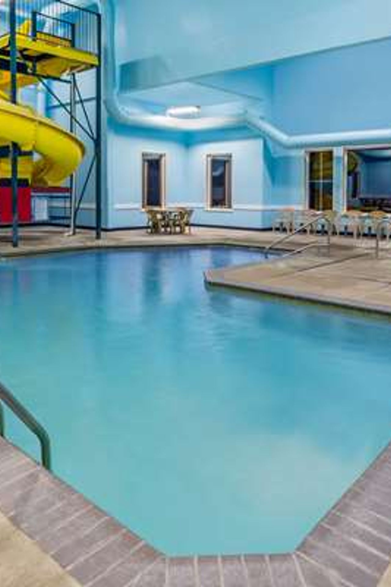 Photo of Super 8 by Wyndham Central Pt Medford