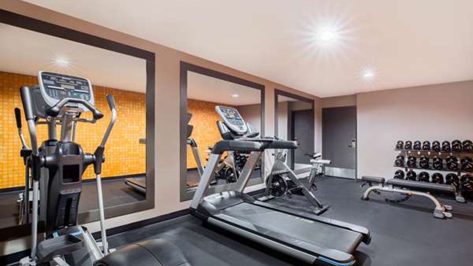 Photo of La Quinta Inn by Wyndham Everett