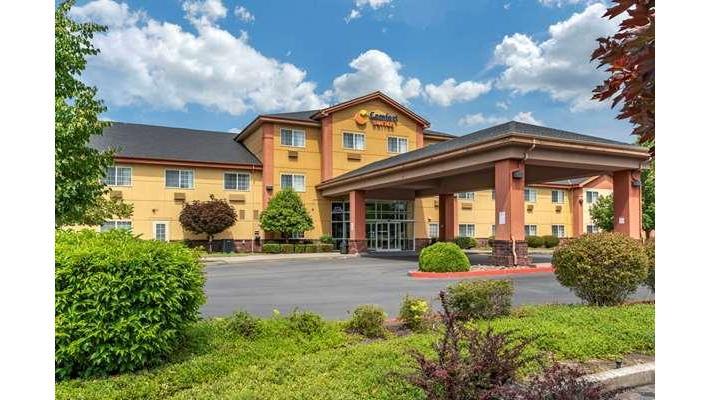 Photo of Comfort Suites Salem