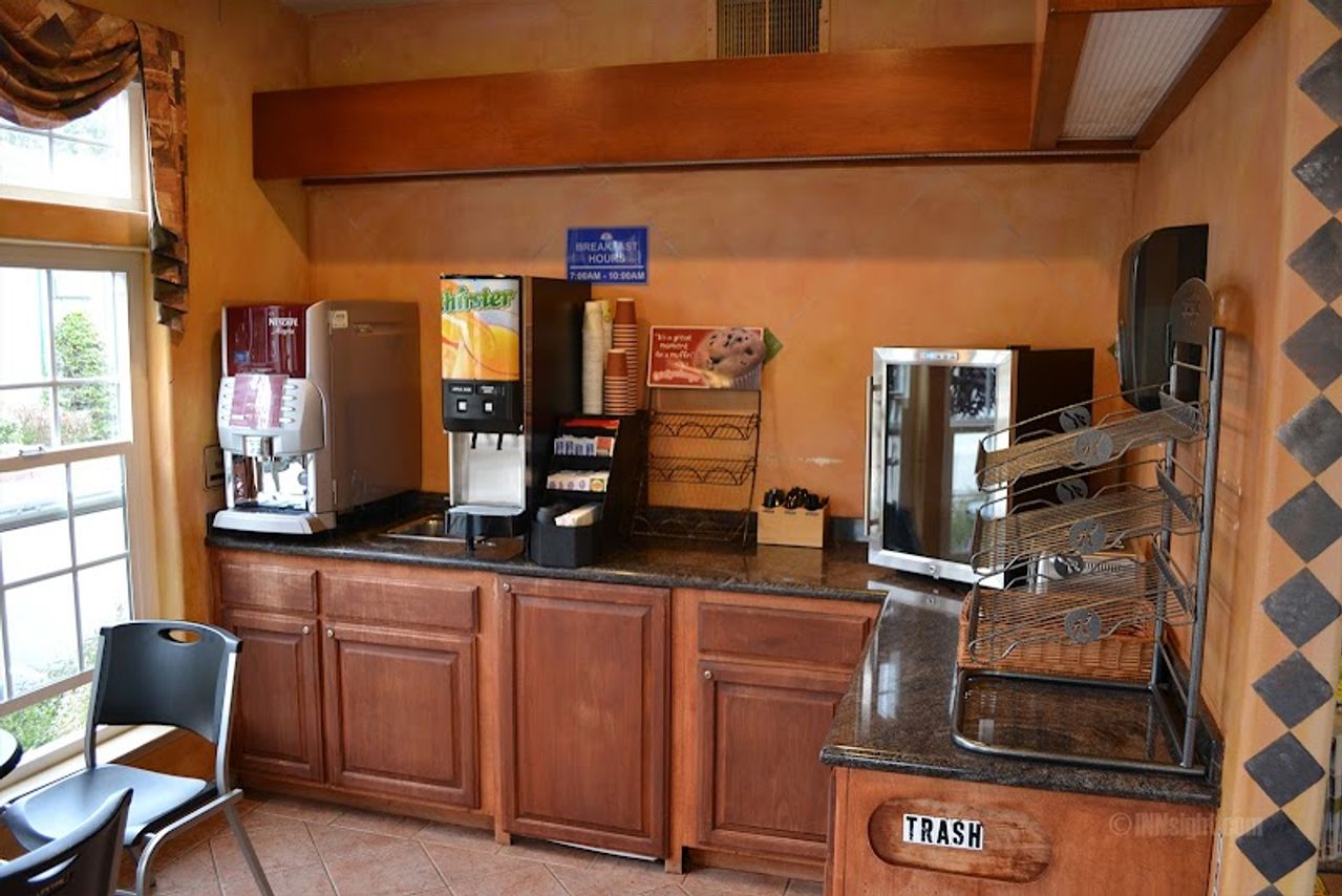 Photo of The Miramar Inn & Suites