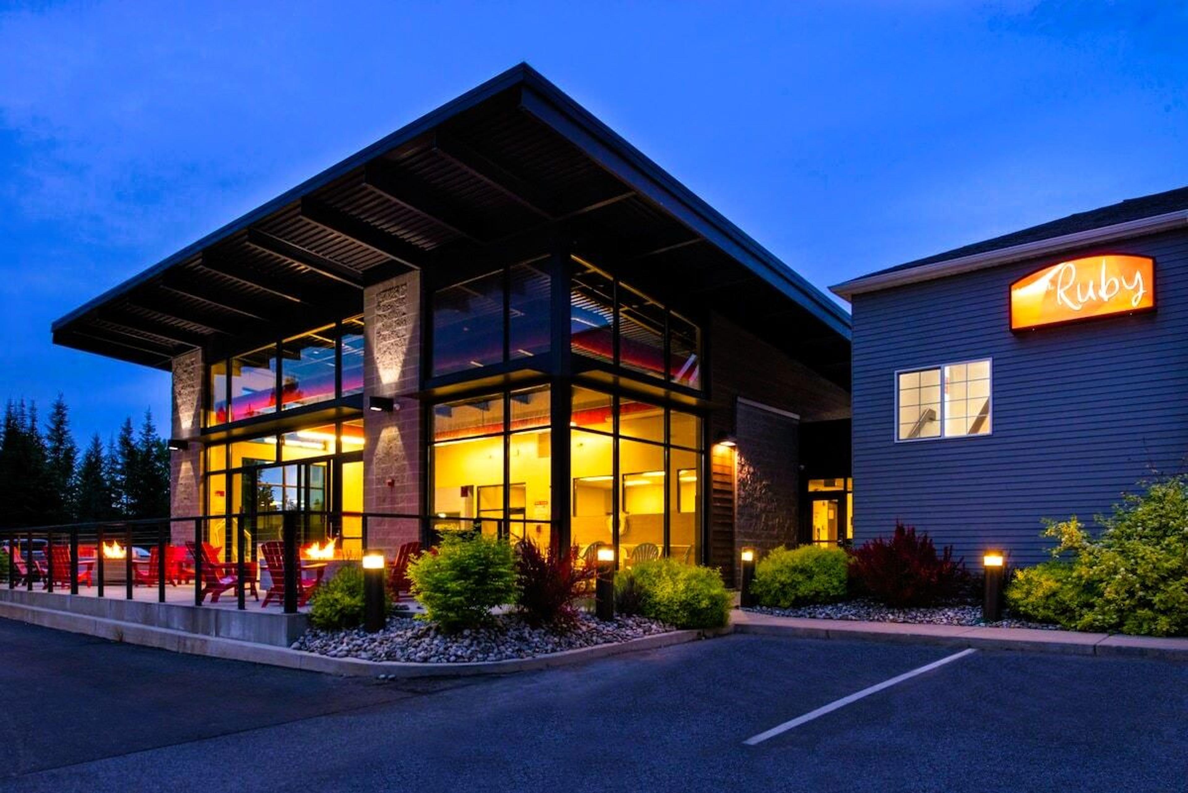 Hotel Ruby Sandpoint | Ponderay