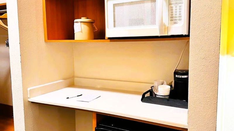 Photo of Ocean Paradise Hotel & Resort - In-room coffee maker, microwave and refreshments